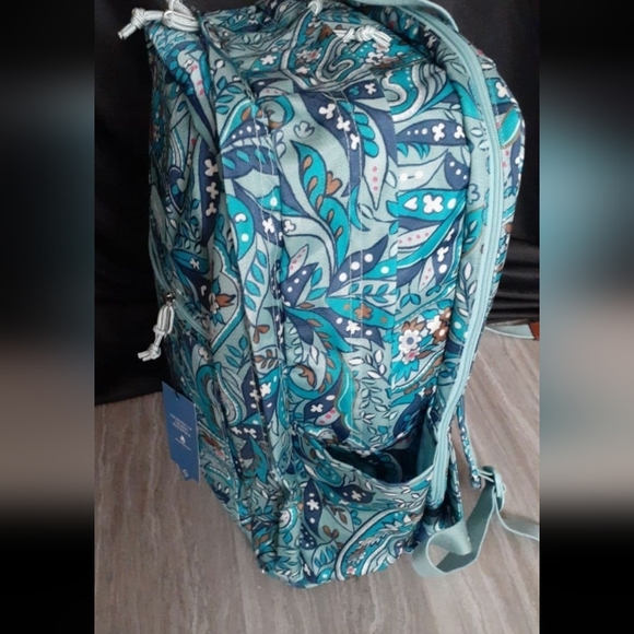 New Vera Bradley Grand Backpack - Picture 7 of 11